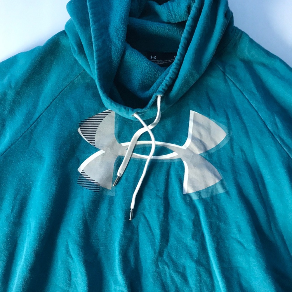 Under armor blue sweatshirt
